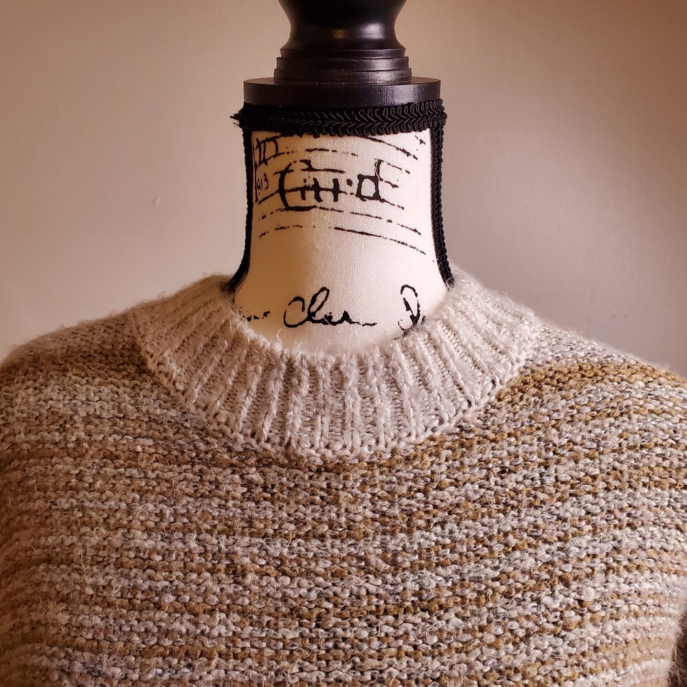 Urban Outfitters | Lennon Neutral Beige & Blue Striped Cropped Sweater - Picture 2 of 15